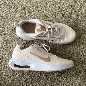 pink nike air max shoes